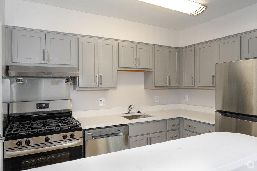 Primary Photo - Lafayette Apartments