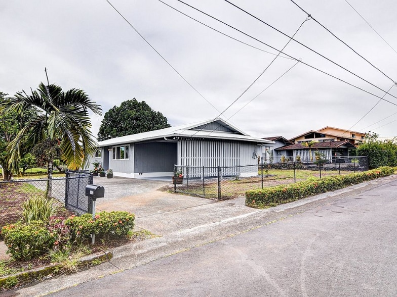 Building Photo - 1403 Mailani St