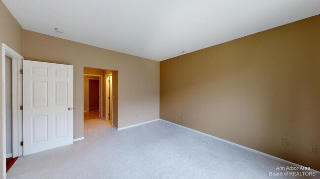Building Photo - 1408 Fox Pointe Cir