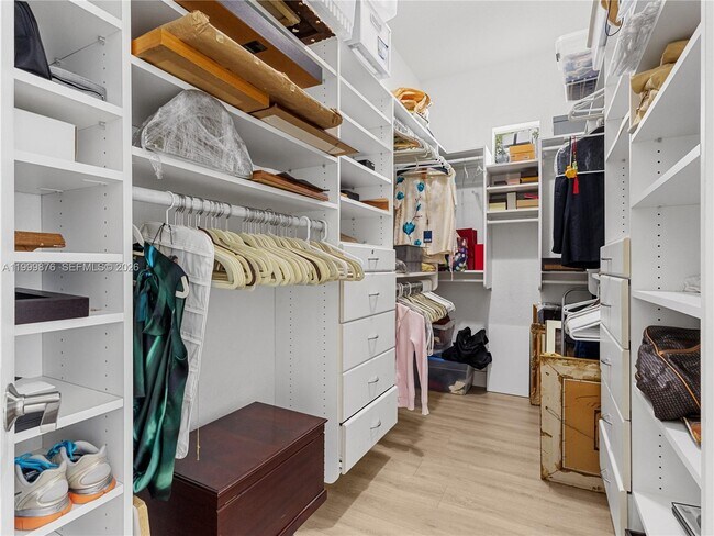 Building Photo - 11339 NW 71st St