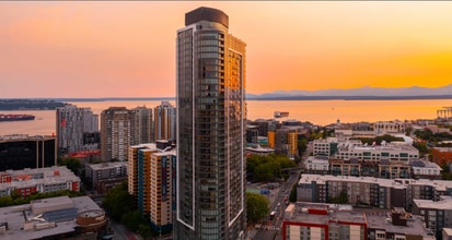 Building Photo - 2510 6th Ave