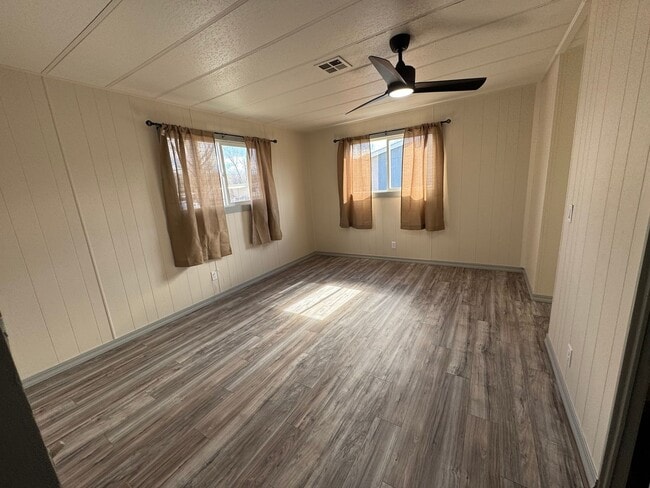 Building Photo - Manufactured home in Lemmon Valley- 3-bedroom 2 bath, huge yard! Pet friendly!