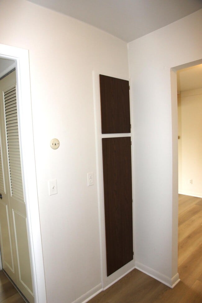 Building Photo - 1257 Island Dr