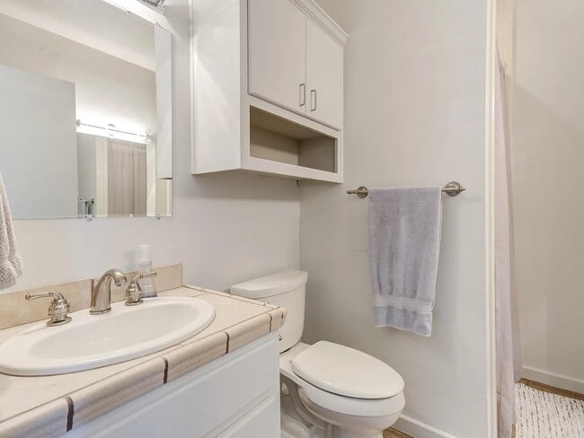 Building Photo - 46 Bonita Vista Dr