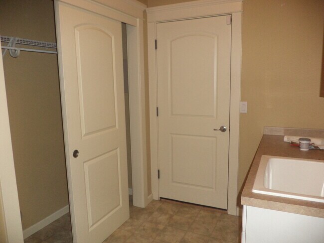 Building Photo - Ranch Home w/ Oversized Double Garage & Landscaping Included!