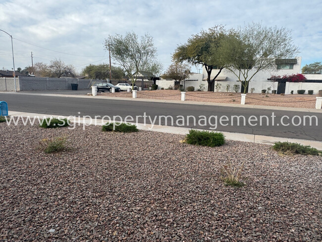 Building Photo - 2415 N 71st St