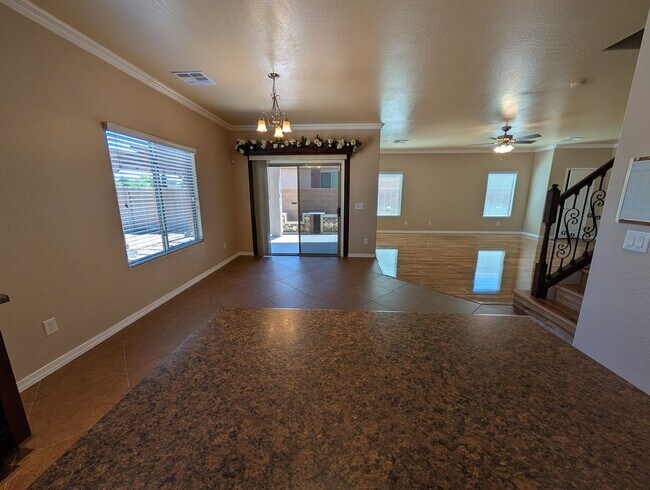 Building Photo - 4 Bedroom 3 Bathroom Circle Cross Ranch Home