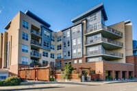 Building Photo - 7800 Plaza Condominiums ~ Mercer Island