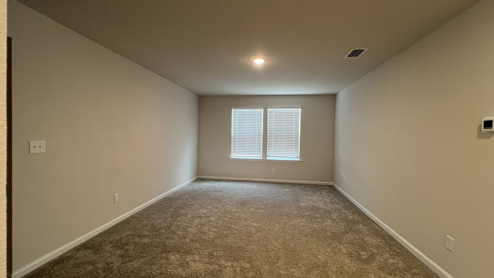 Building Photo - 6891 Mirage St