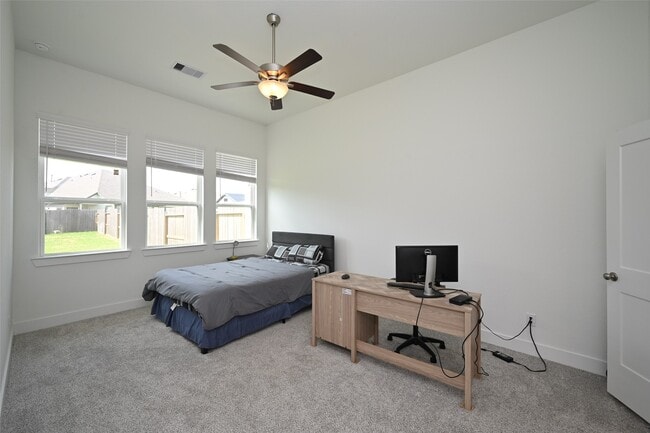 Building Photo - 1535 Cathedral Bend Drive