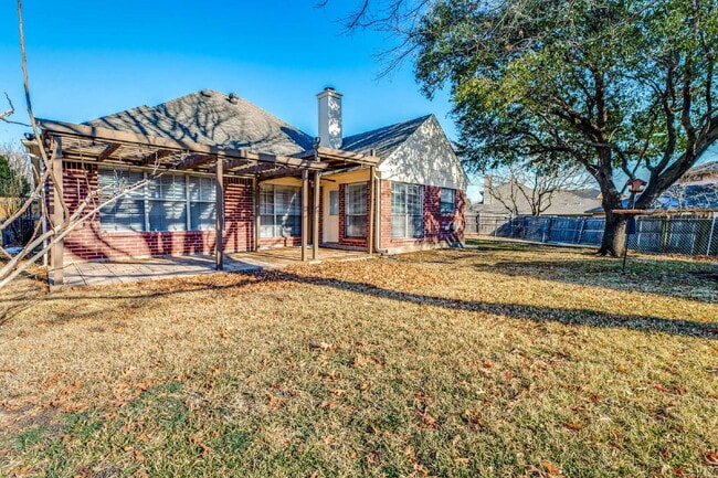 Building Photo - Cozy 3BR Located in Arlington!