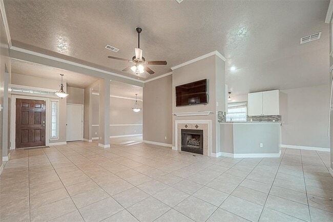 Building Photo - 3118 Watercastle Ct