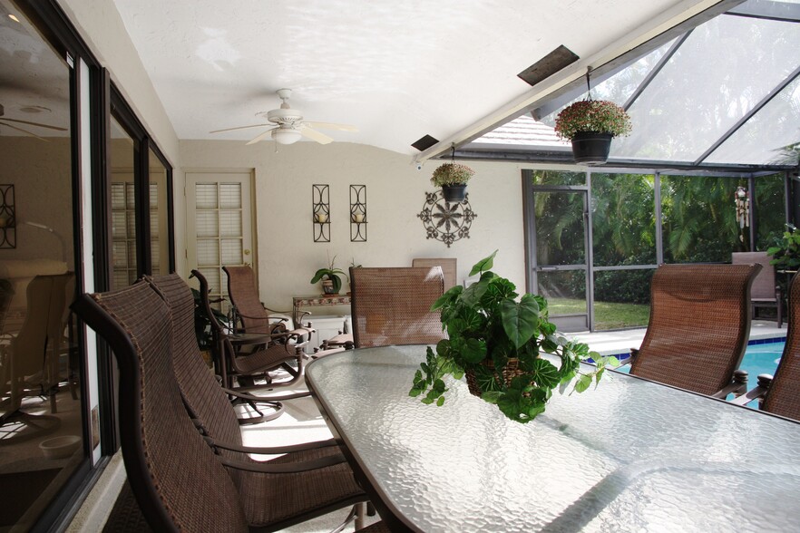 Huge covered patio for entertaining - 2662 NW 42nd St