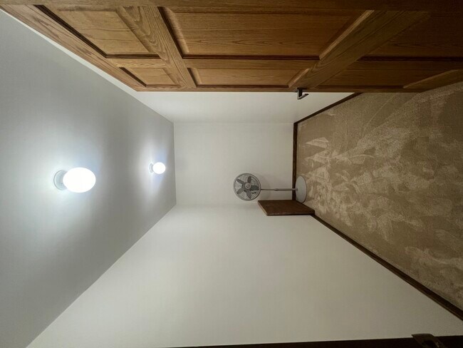 Building Photo - 1300 Wolff Ave