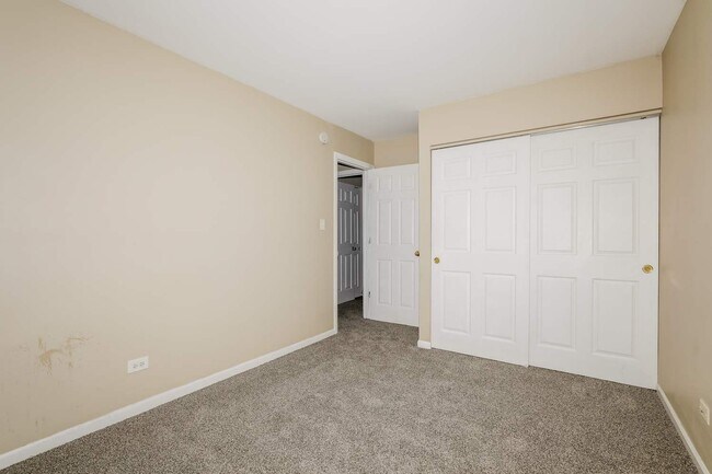 Building Photo - 1381 Alberta Ct