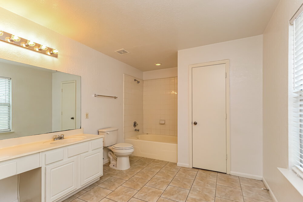 Building Photo - 21202 Allenham Ct