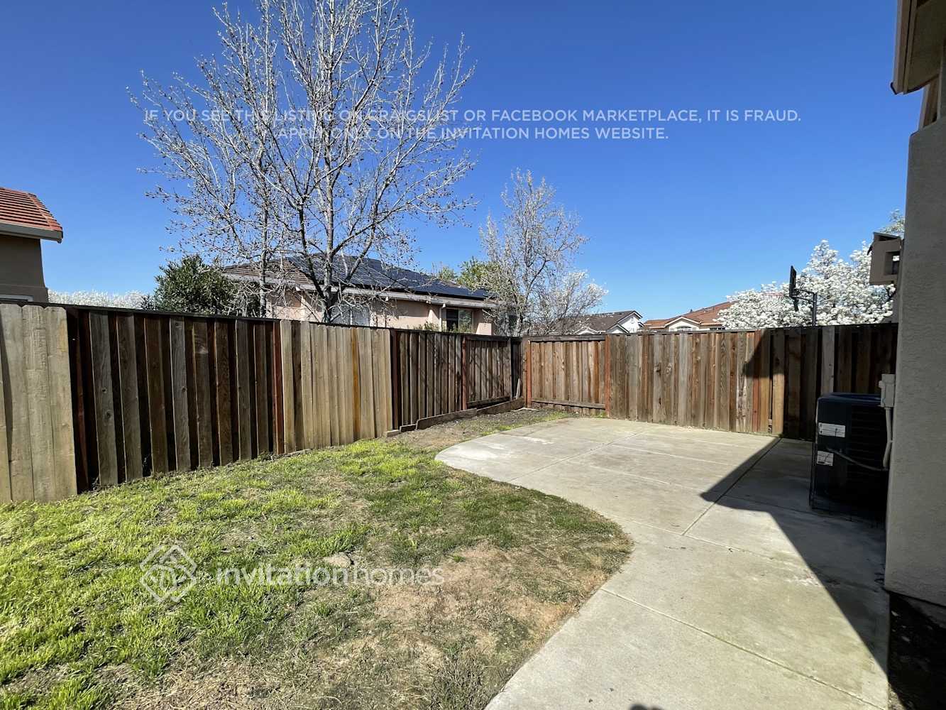 Building Photo - 1802 Gardenia Ct