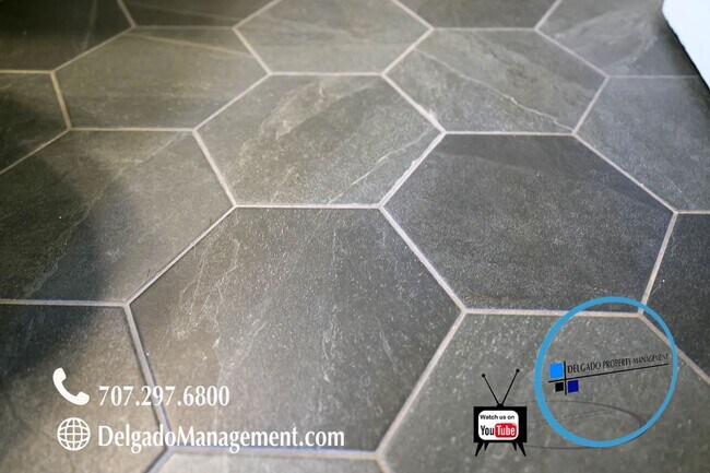 Building Photo - Napa newly remodeled 3 bedroom home!