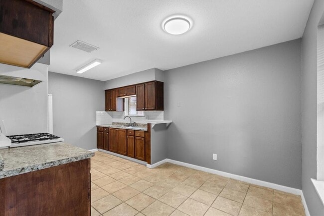Building Photo - 3415 Gary Ln