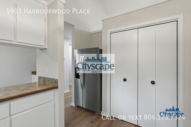 Building Photo - 5903 Harbourwood Pl