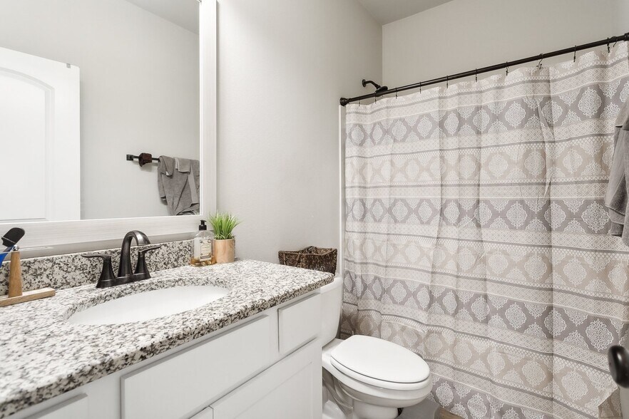 Building Photo - 60341 Sunset Oak Blvd