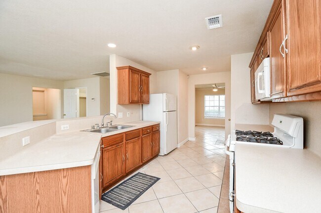 Building Photo - 6626 Barker Bend Ln