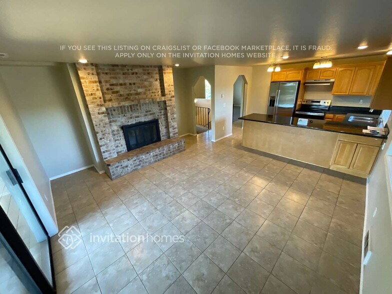 Building Photo - 926 S Magnolia Ln