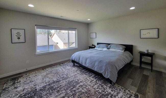 Building Photo - Bright, Spacious 4 bedroom in Pinnacle Peak