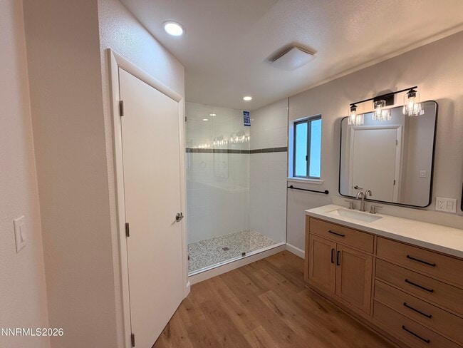 Building Photo - 795 Twin Pines Ct