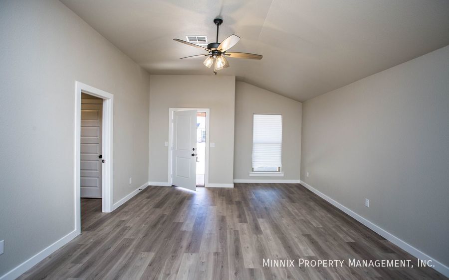 Building Photo - 13212 Ave. S