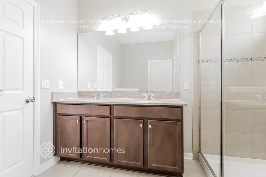 Building Photo - 3909 Eternity Cir