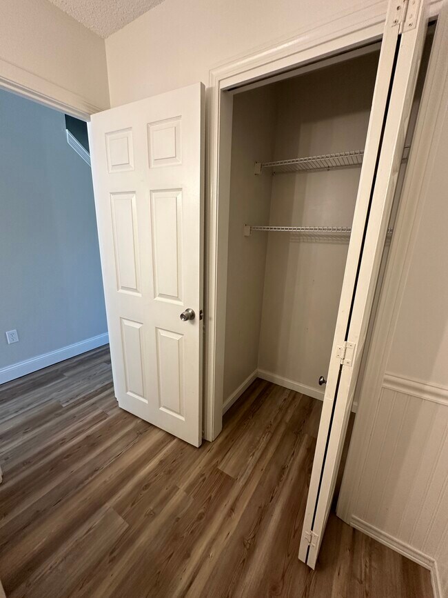 Building Photo - 45 Baxter Woods Trl