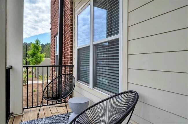 Building Photo - 300 Prominence Point Pkwy