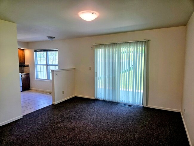 Building Photo - 1415 Robert St