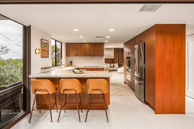 Building Photo - 459 Culebra St