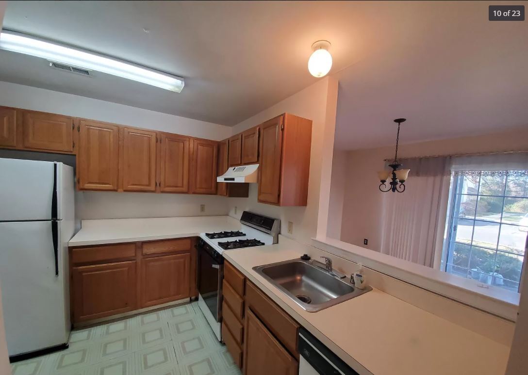 Building Photo - 412 Stonebridge Blvd