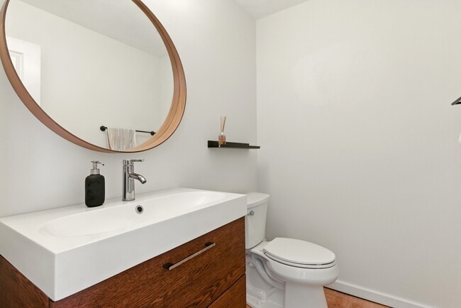 Building Photo - 3077 Silver Maple Dr