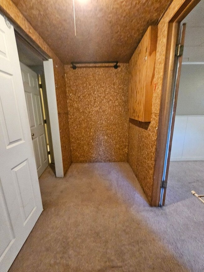 Building Photo - Spacious SE Denver Ranch - Virginia Villag...