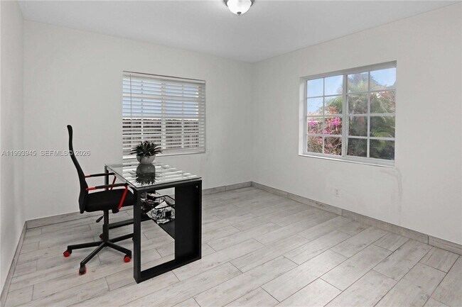 Building Photo - 1510 Hayes St