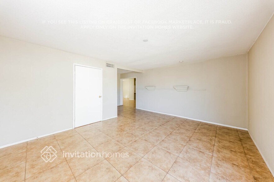 Building Photo - 6938 W Haven Ave