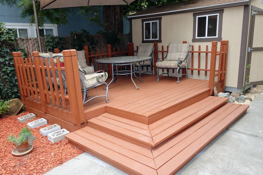 Relax on the back patio - 983 Hacienda Circle