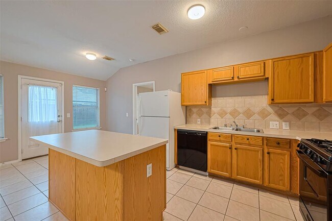 Building Photo - 4826 Cliffpoint Ct