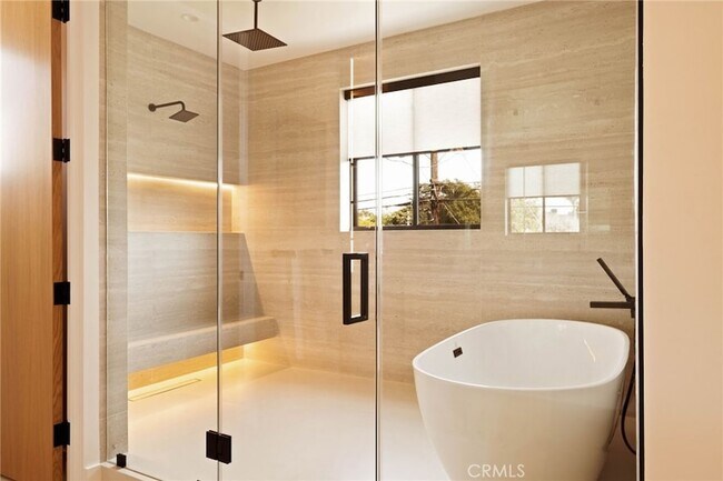 Building Photo - 3962 Alla Rd