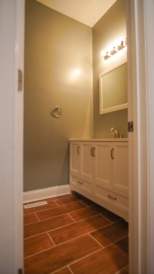 Building Photo - 1218 Bainbridge St