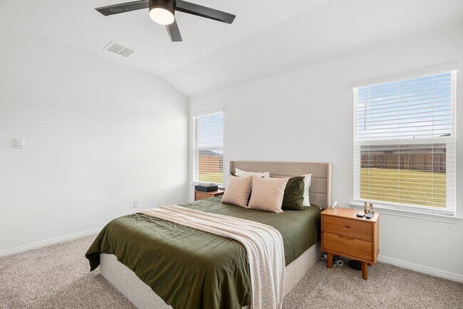 Building Photo - 151 Galanthus Ct