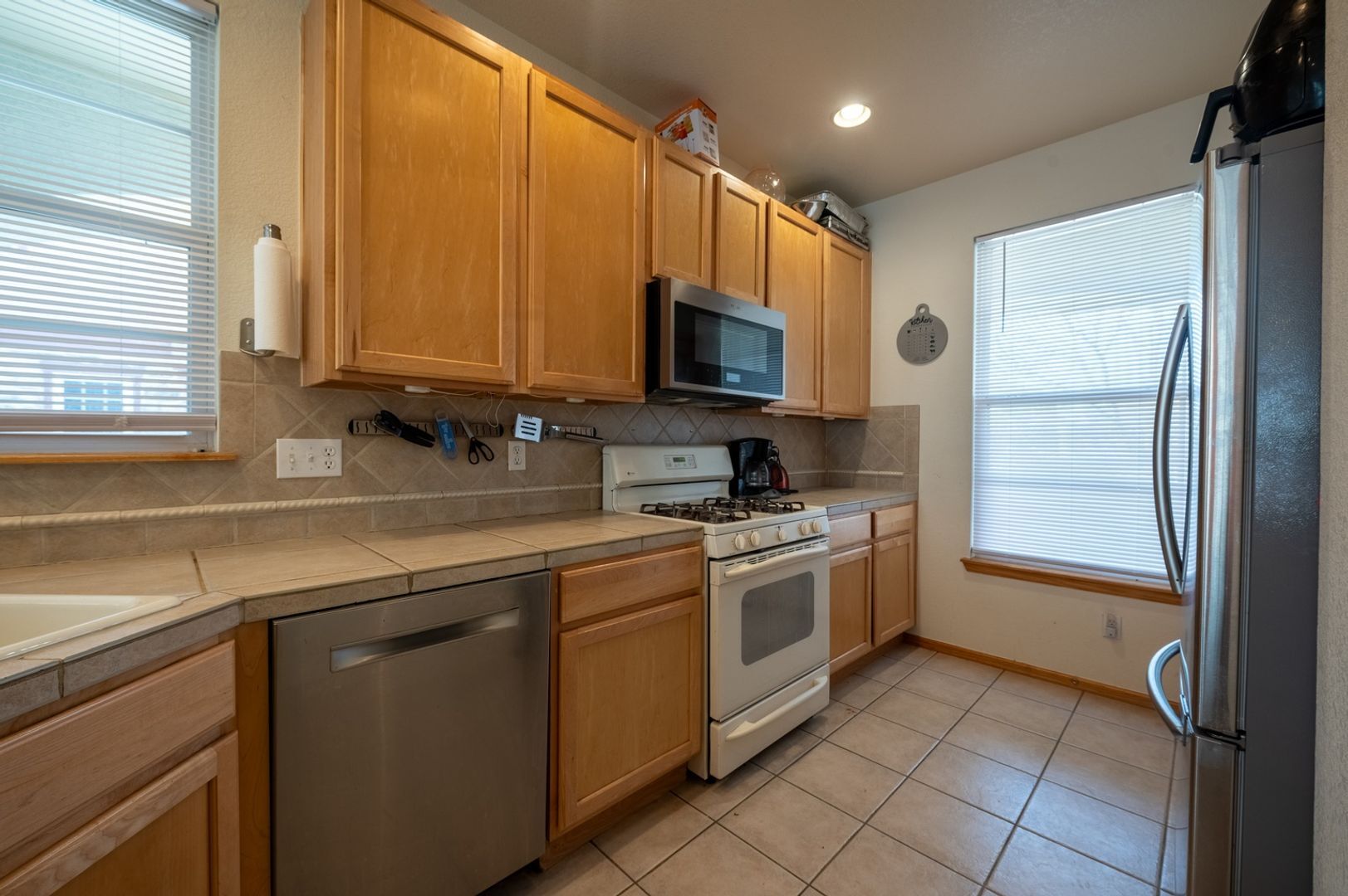 Building Photo - 144 N Duquesne St