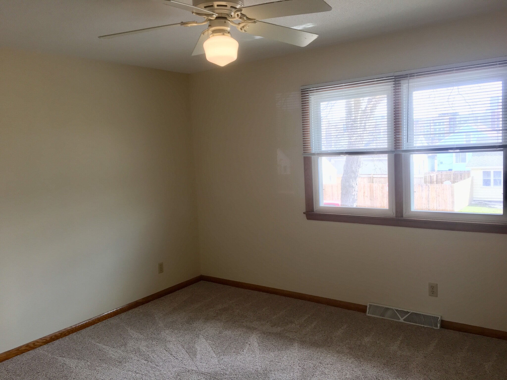 Building Photo - 601 Hood St