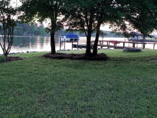 Building Photo - Lake Front 2-Bedroom Home on Beautiful Lake Wylie with a Dock and Boat Lift