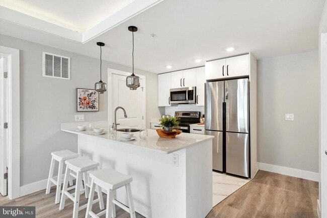 Building Photo - 1223 N 7th St