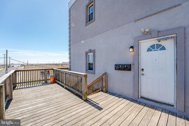 Building Photo - 222 S Rhode Island Ave